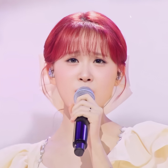 Momen yang diabadikan oleh penggemar Kim Dahyun