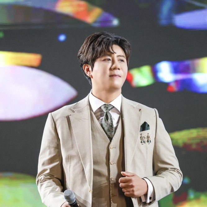 Behind-the-scenes cut of Jin Haesung