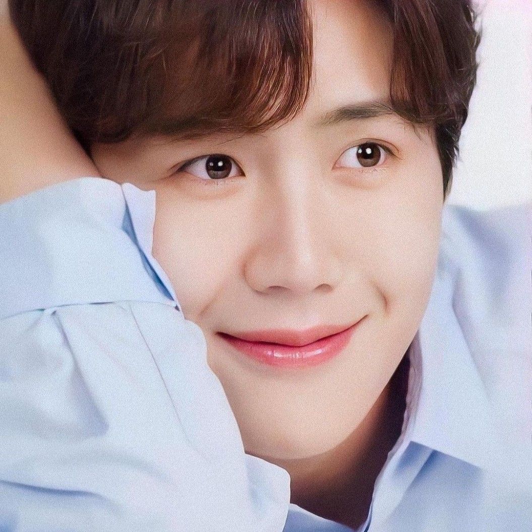 Latest photo of Kim Seonho