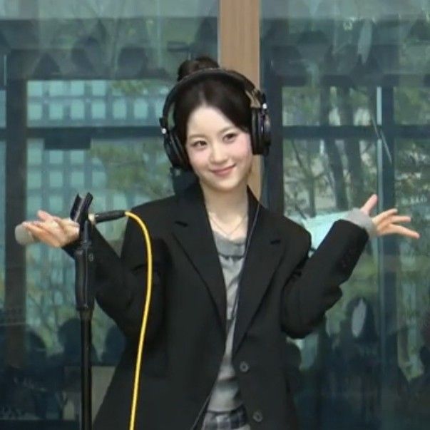 Latest photo of Oh Yujin