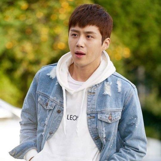 キム・ソンホの最近の活動ショット