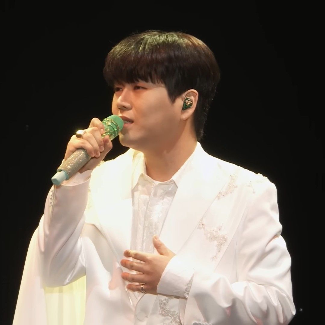 Latest photo of Hwang Youngwoong