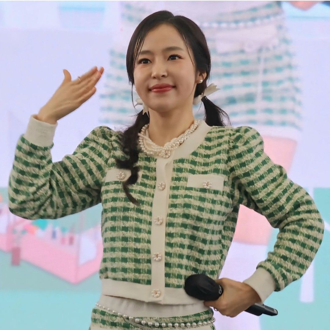 洪子的最新照片