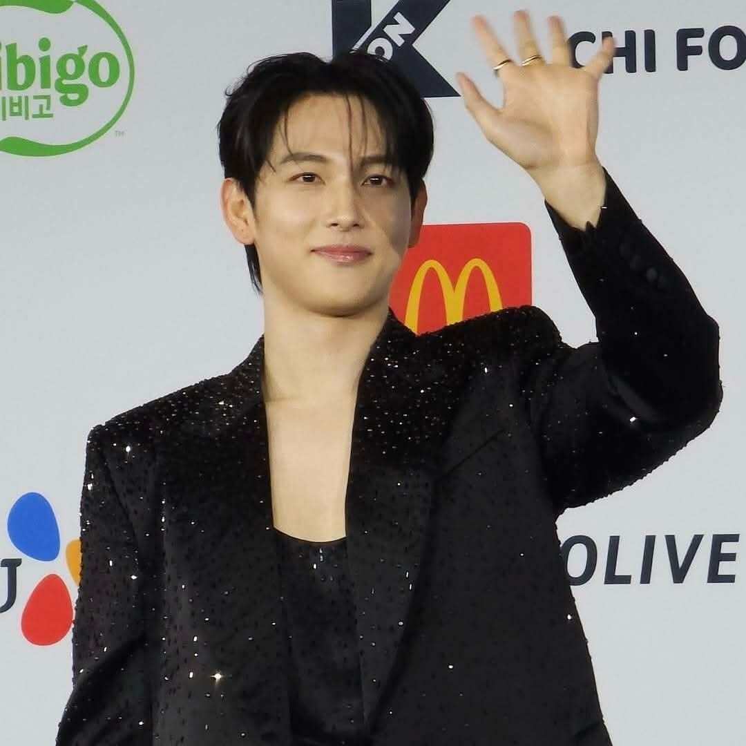 Latest photo of Lim Siwan