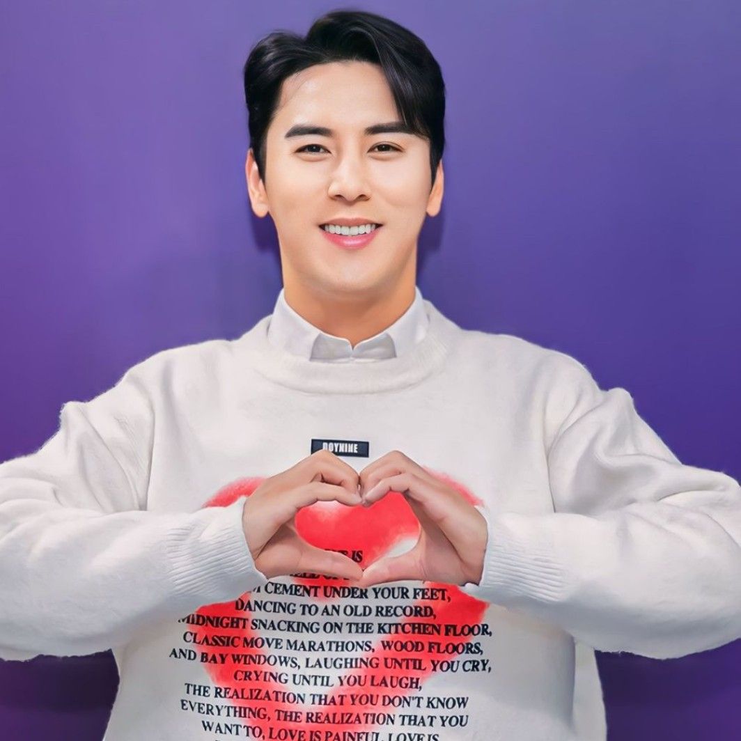 Recent activity shot of Jang Minho