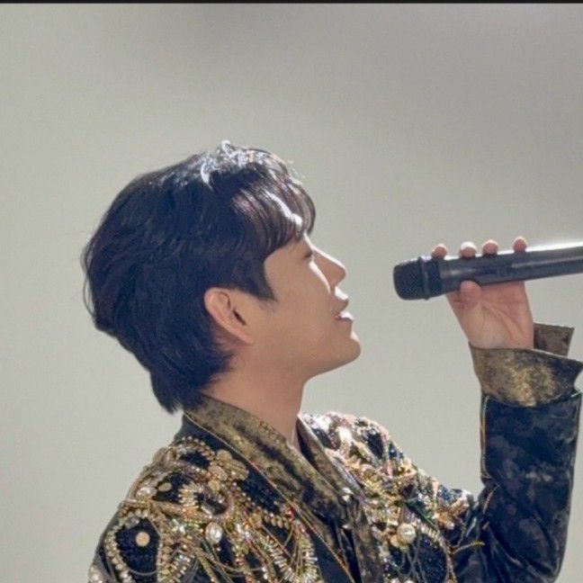 Behind-the-scenes cut of Hwang Youngwoong