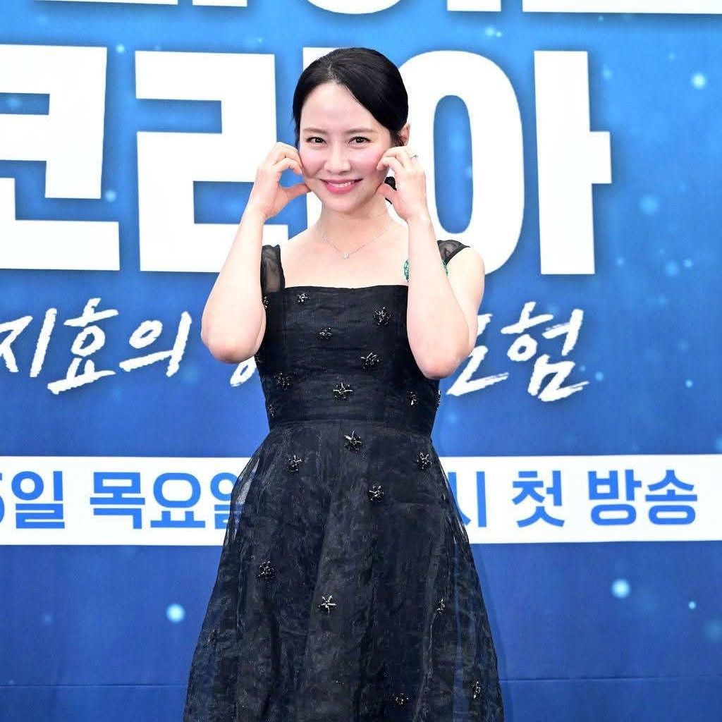 송지효 최근 활동샷