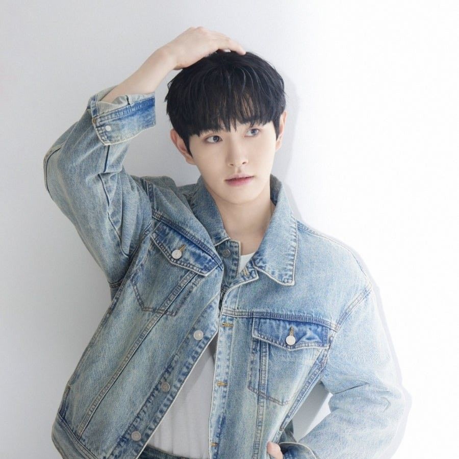 Latest photo of Lee Byeongchan