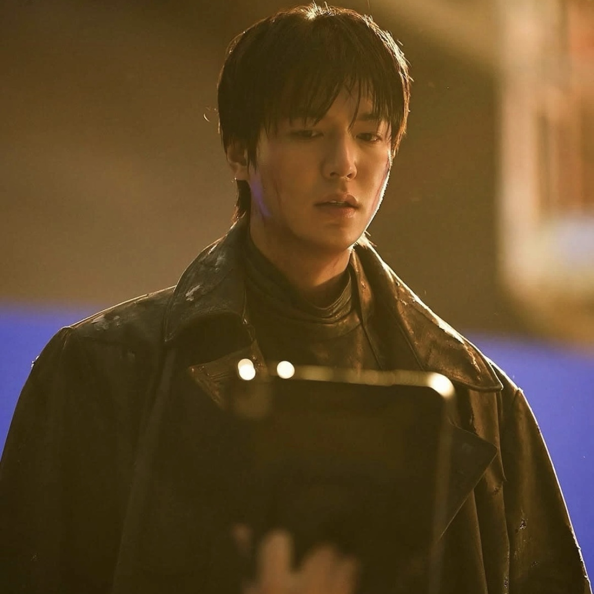 Behind-the-scenes cut of Lee Minho