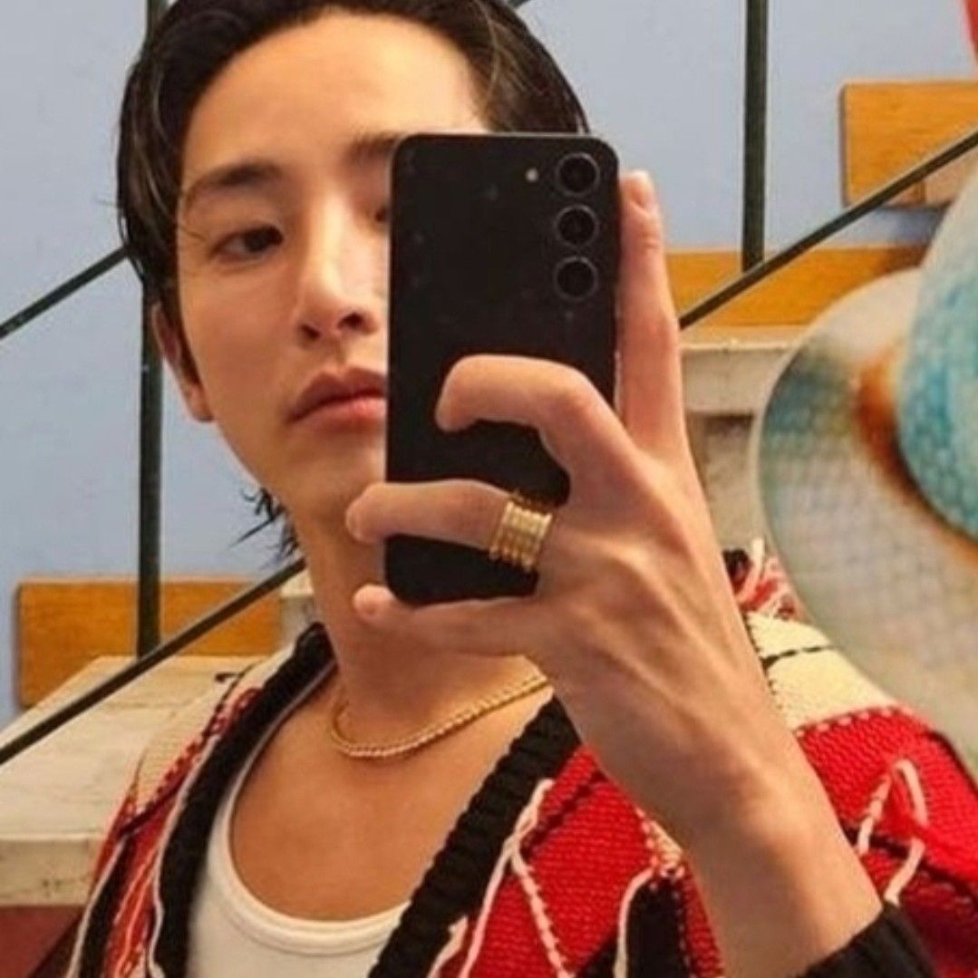 Behind-the-scenes cut of Lee Soohyuk