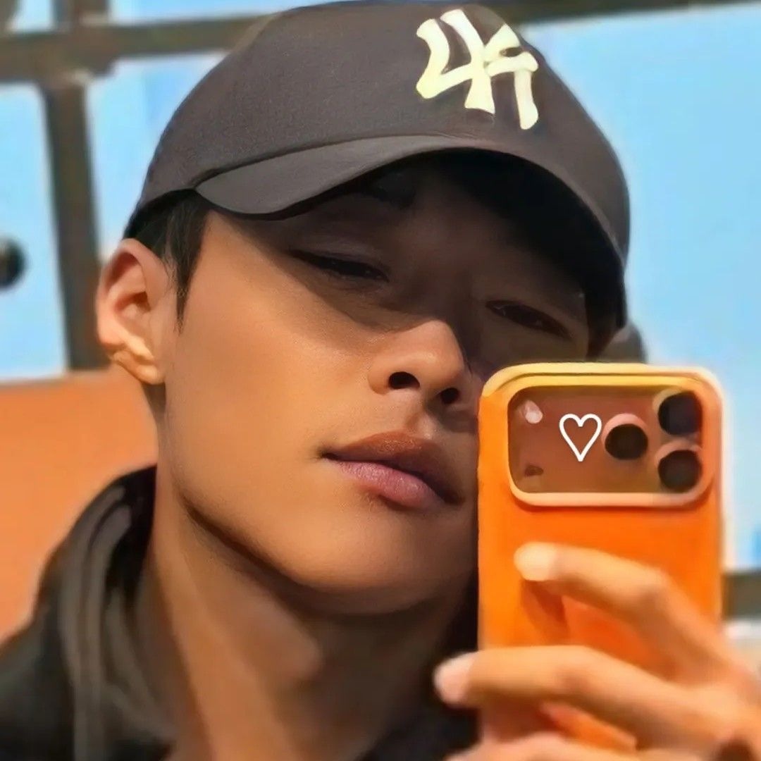 Behind-the-scenes cut of Woo Dohwan