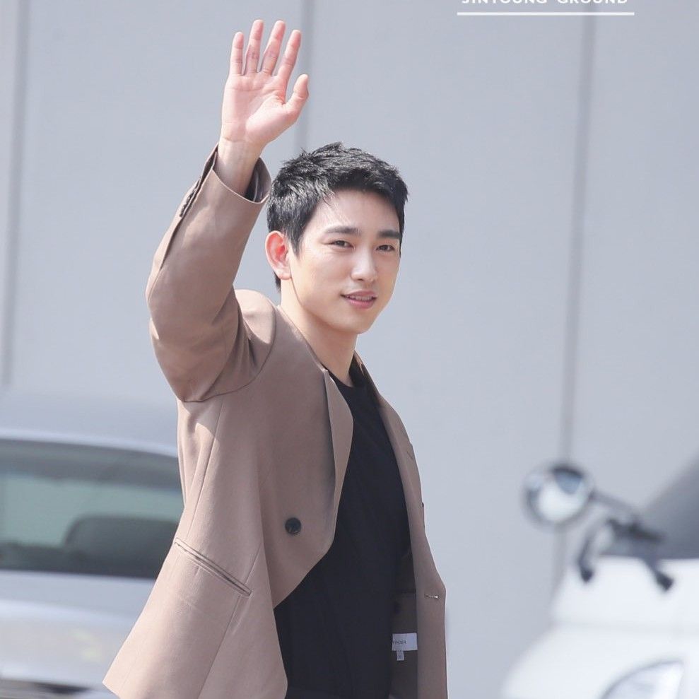 Recent activity shot of Park Jinyoung