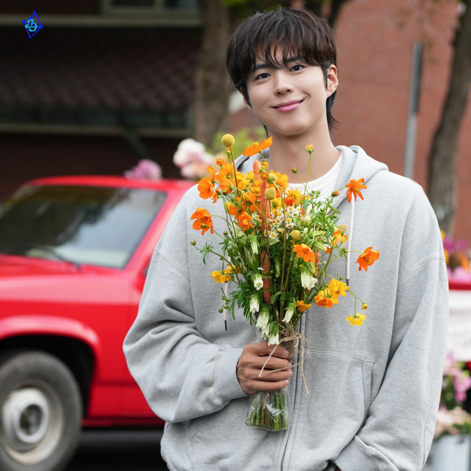 粉絲拍下的朴寶劍瞬間