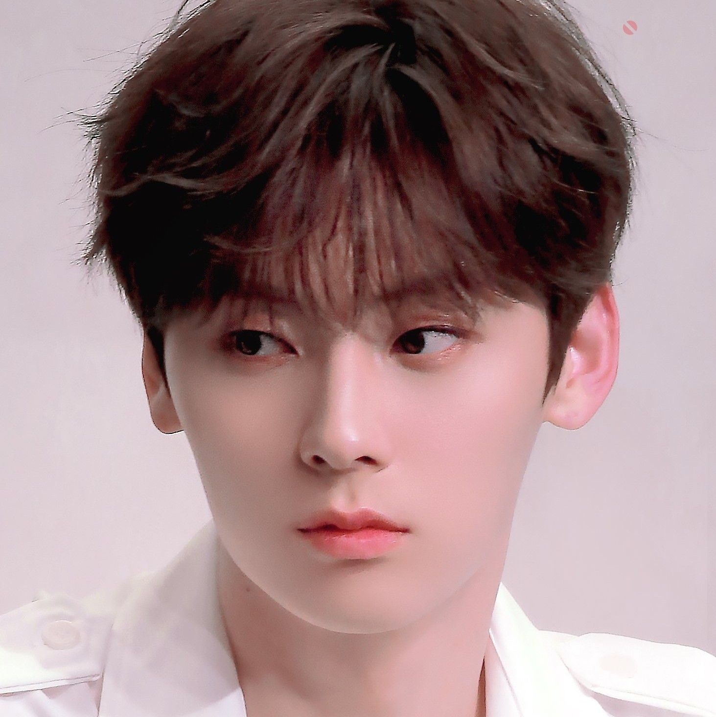 Recent activity shot of Hwang Minhyun
