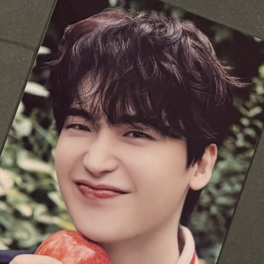 Behind-the-scenes cut of Lee Jongsuk