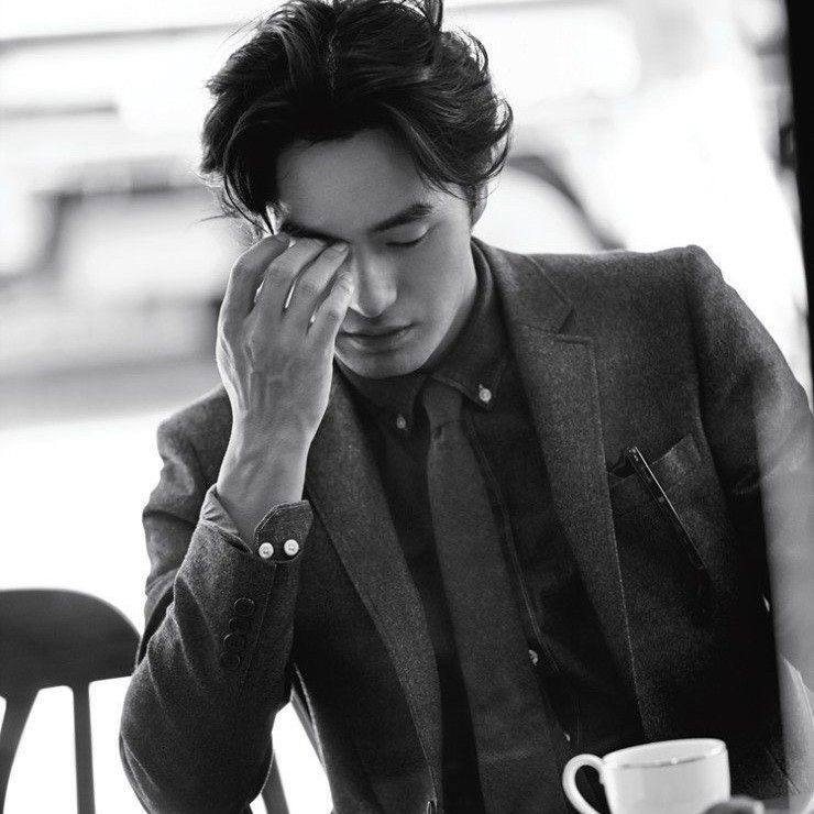 Recent activity shot of Lee Jinwook