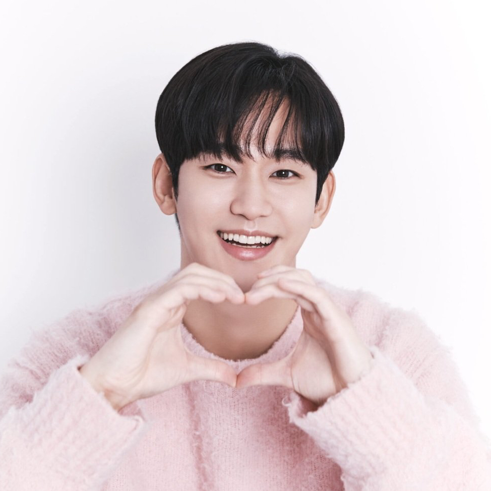A moment captured by a fan of Kim Soohyun