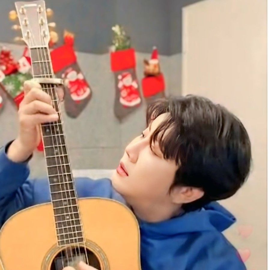 진해성의 비하인드 컷