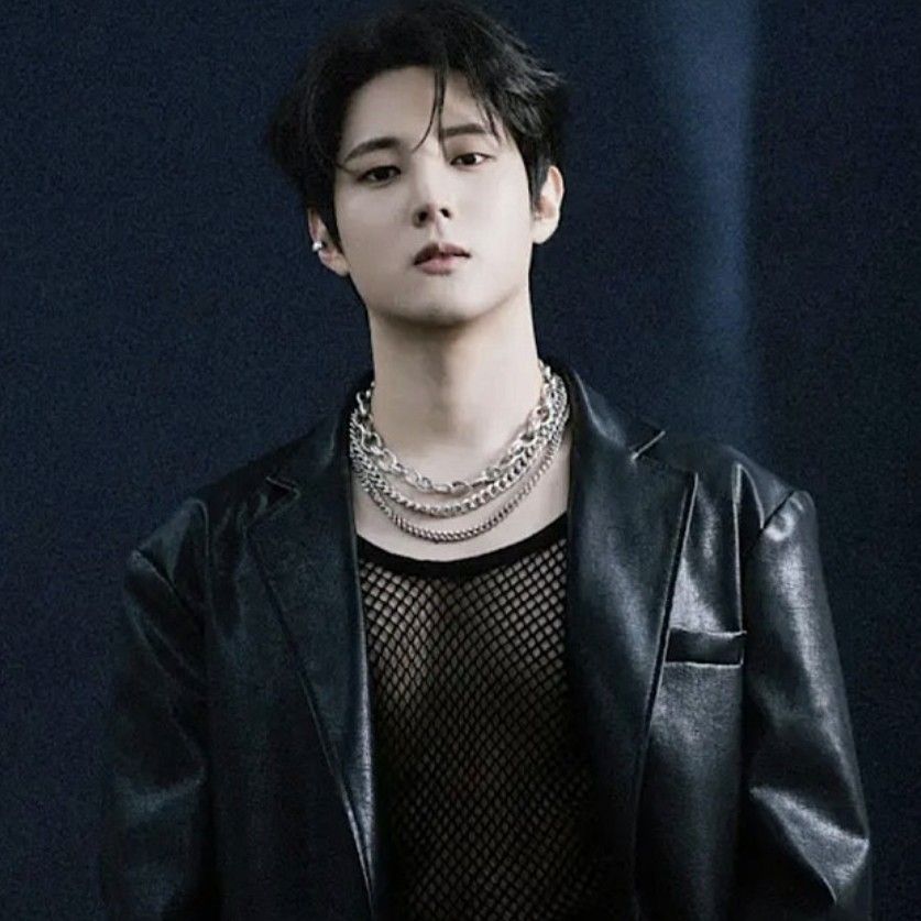 金俊賢的最新照片