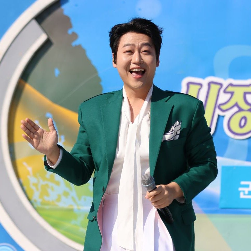 Recent activity shot of Min Soohyun