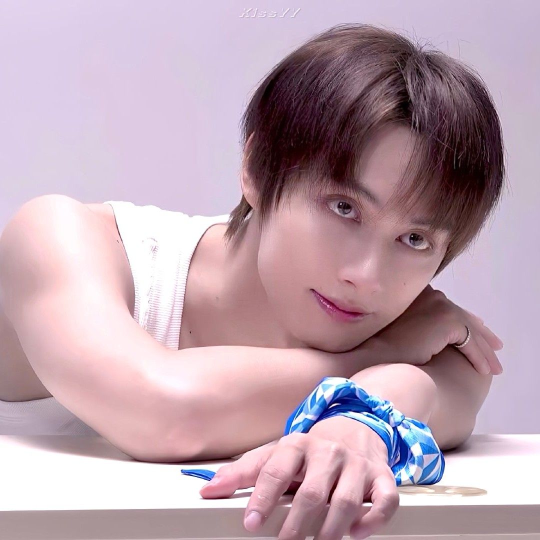 Behind-the-scenes cut of Wen Junhui