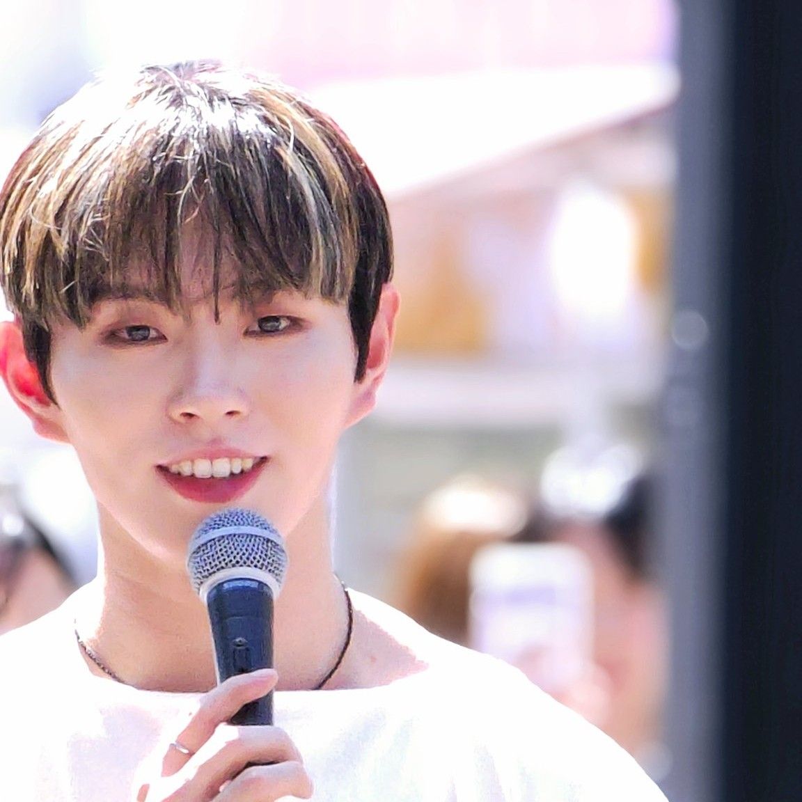Recent activity shot of Lee Byeongchan