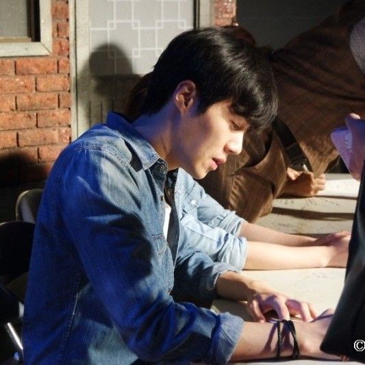 Cuplikan di balik layar dari Kim Seonho