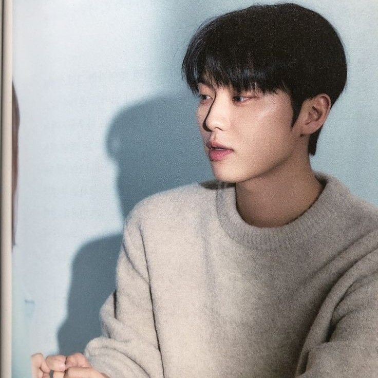 Behind-the-scenes cut of Choi Hyunwook