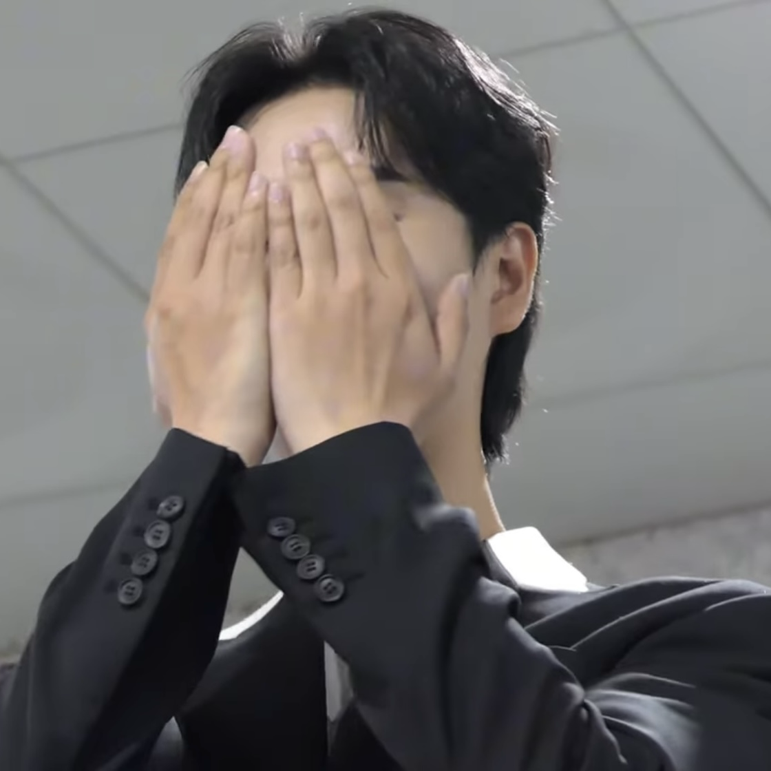 Recent activity shot of Song Minjun