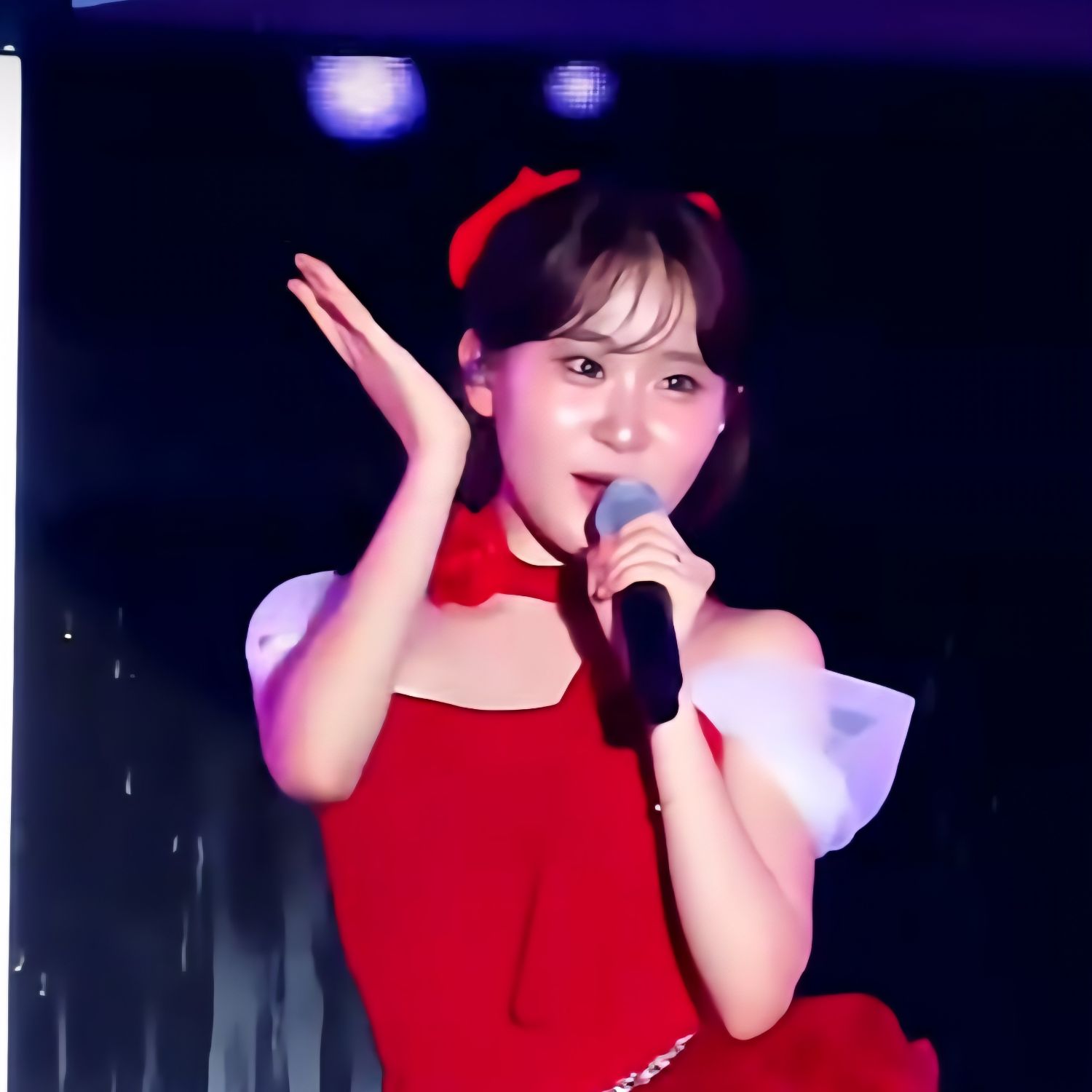 A moment captured by a fan of Kim Dahyun