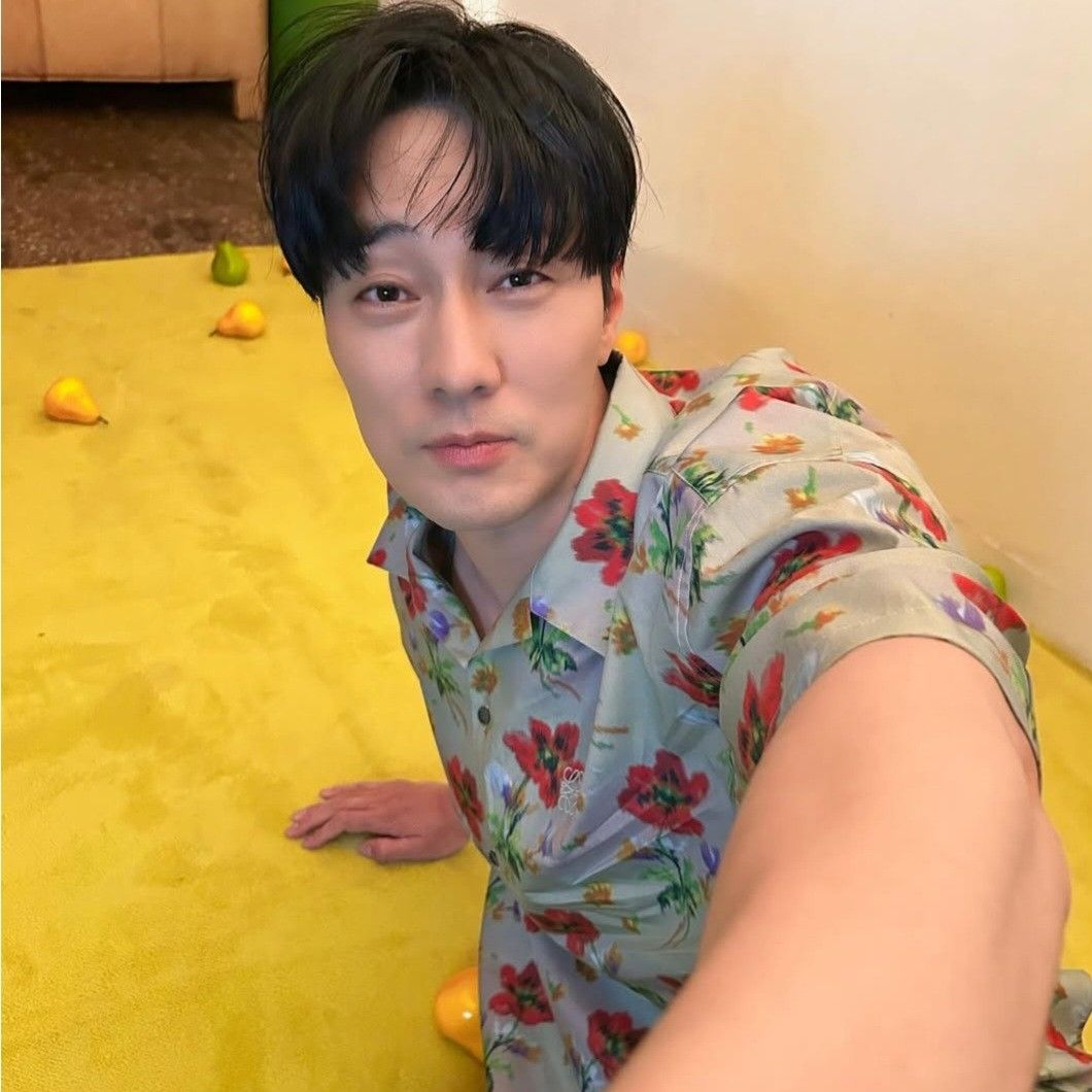 Recent activity shot of So Jisub