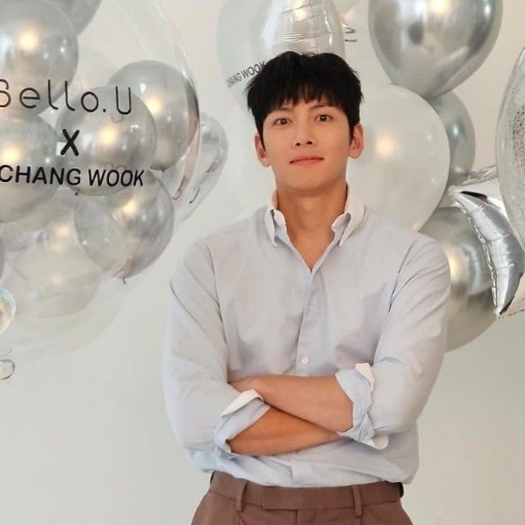 Behind-the-scenes cut of Ji Changwook