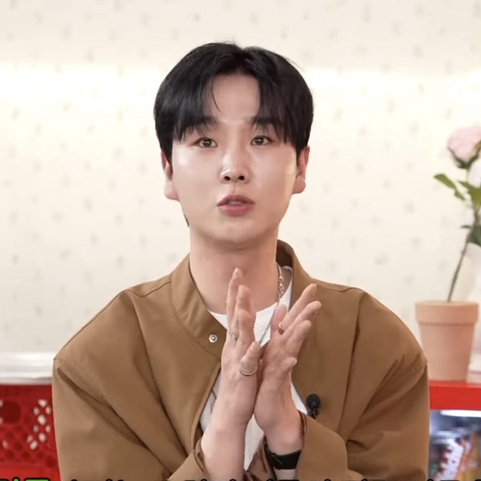 Behind-the-scenes cut of Song Minjun