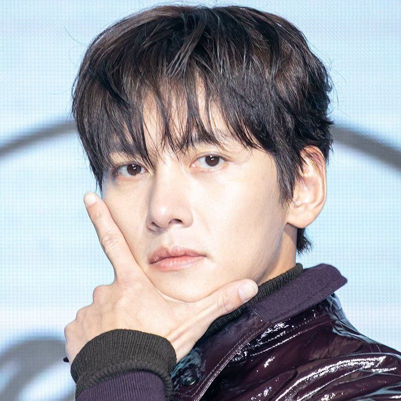 Behind-the-scenes cut of Ji Changwook