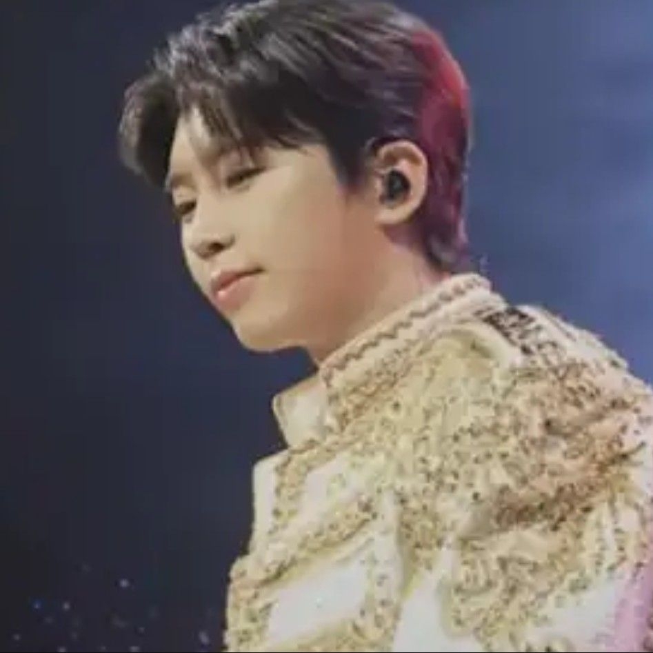 임영웅의 비하인드 컷