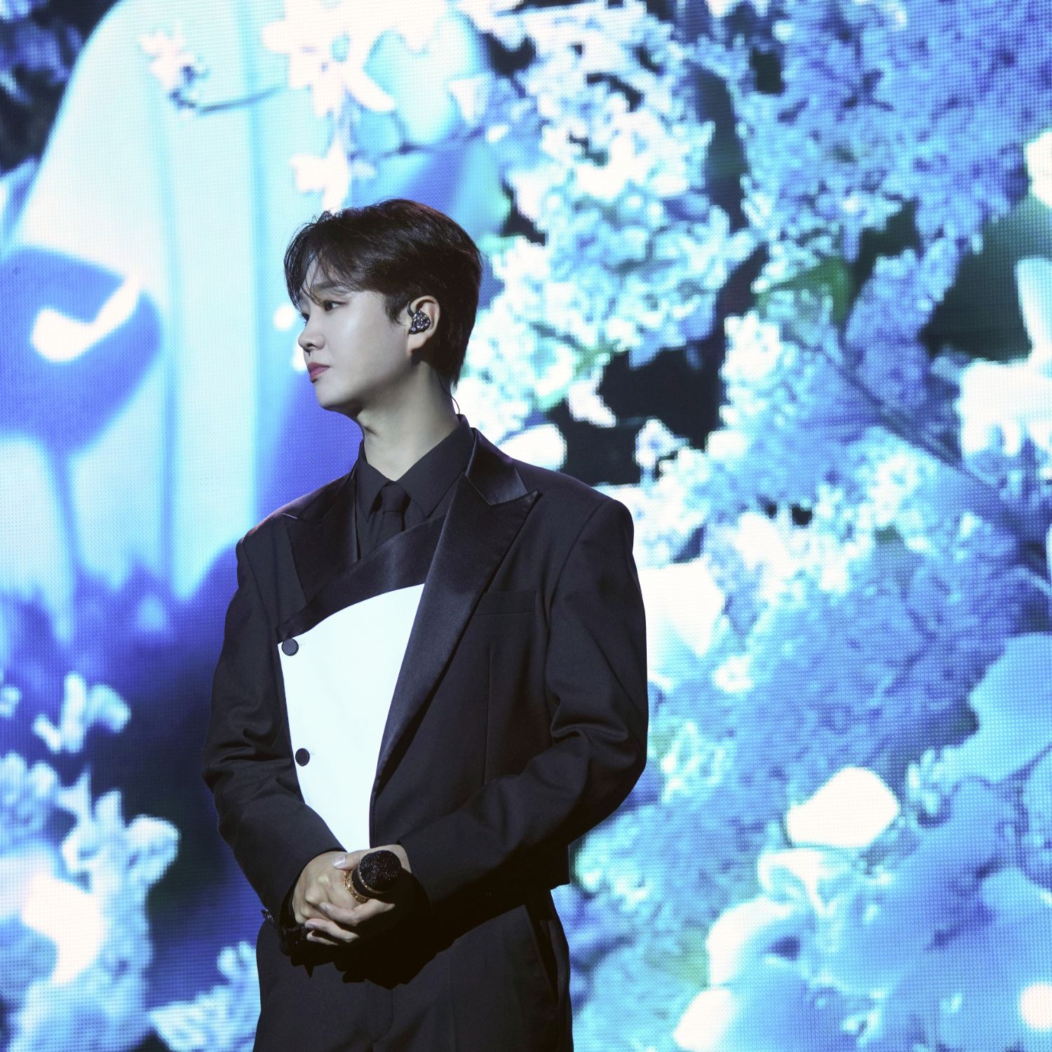 Behind-the-scenes cut of Song Minjun