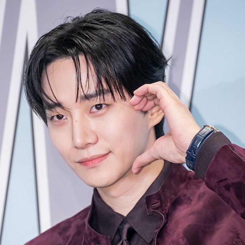 Recent activity shot of Lee Junho