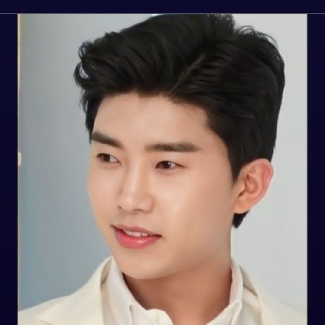 Recent activity shot of Lim Youngwoong