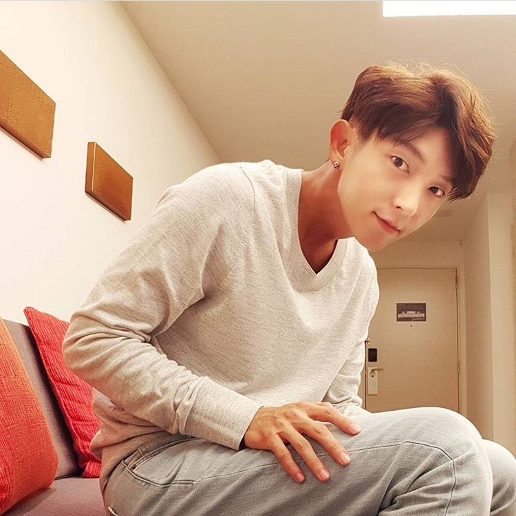 Momen yang diabadikan oleh penggemar Lee Joongi
