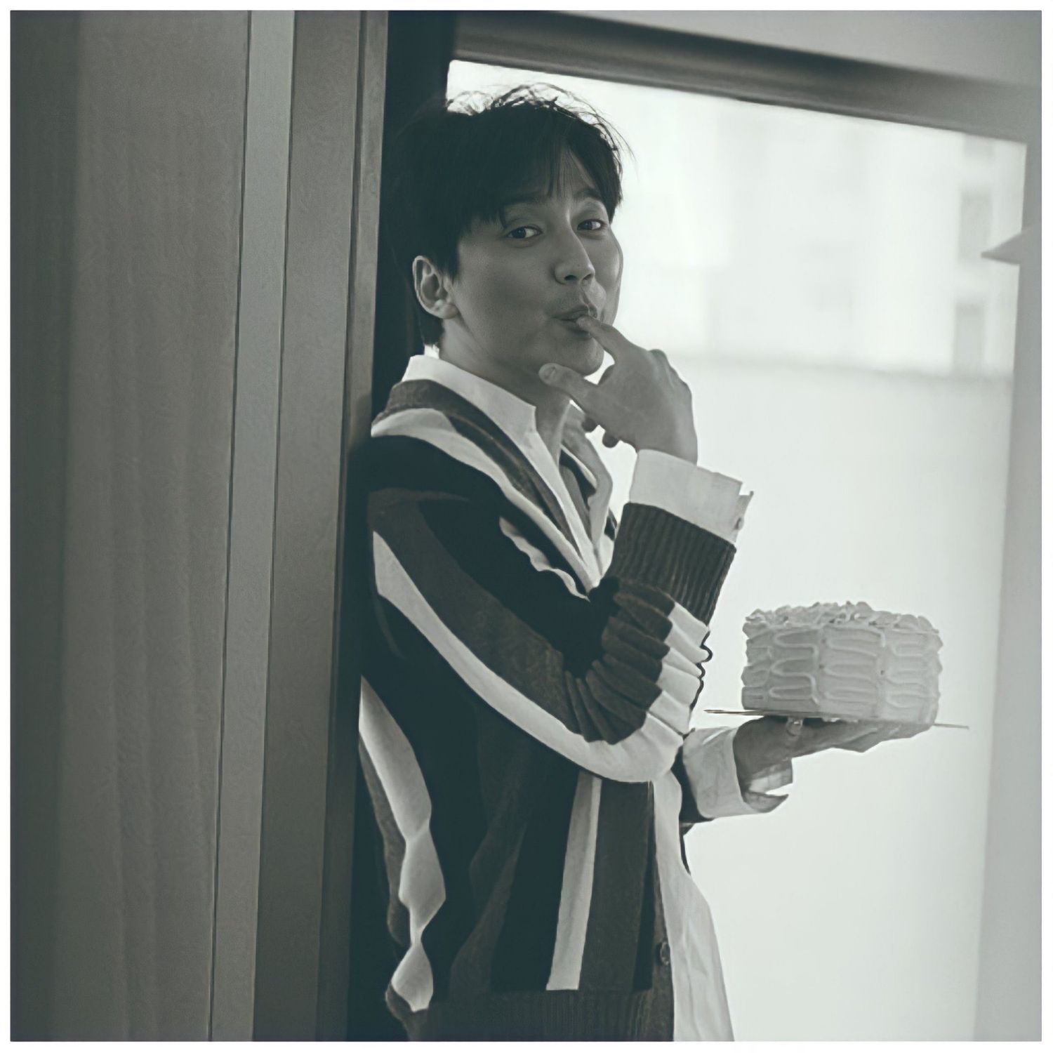 Behind-the-scenes cut of Kim Namgil