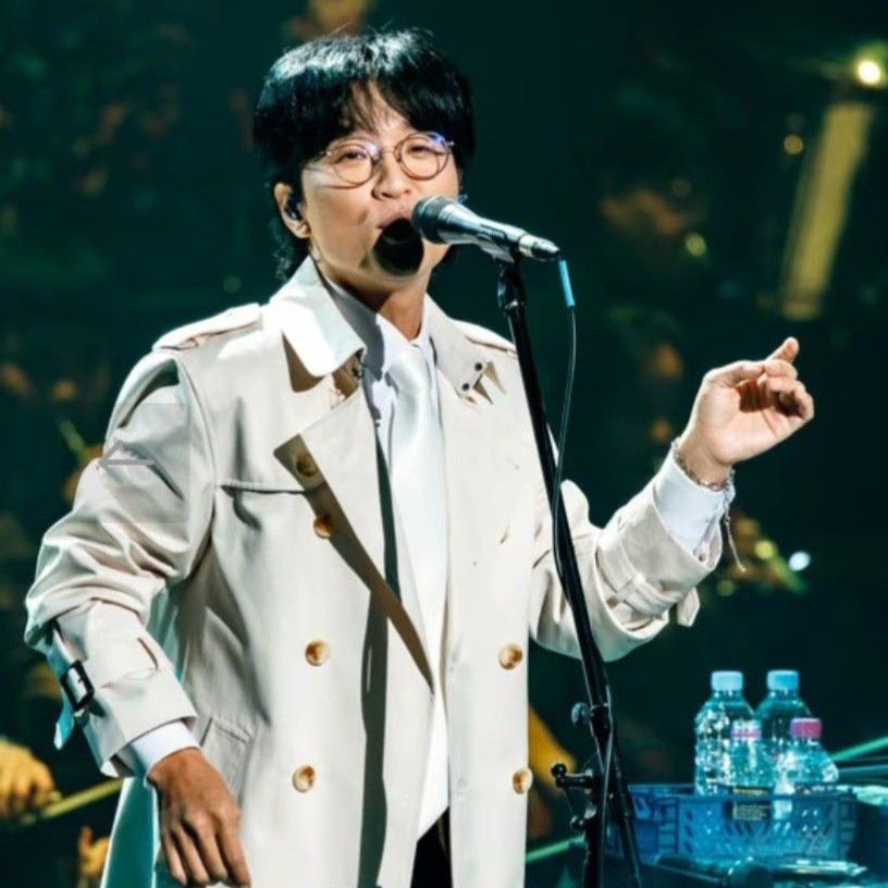 A moment captured by a fan of Bak Changgeun