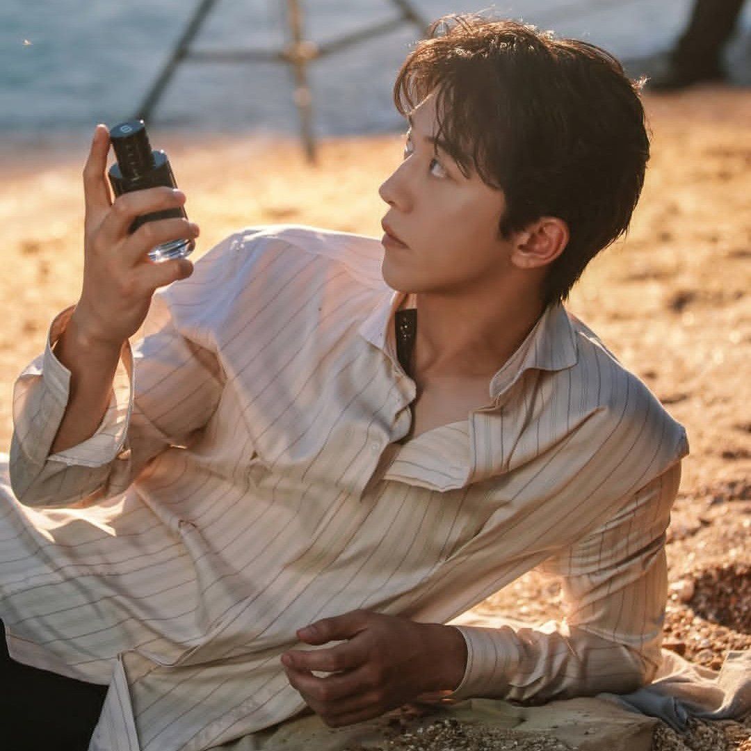 Behind-the-scenes cut of Nam Joohyuk