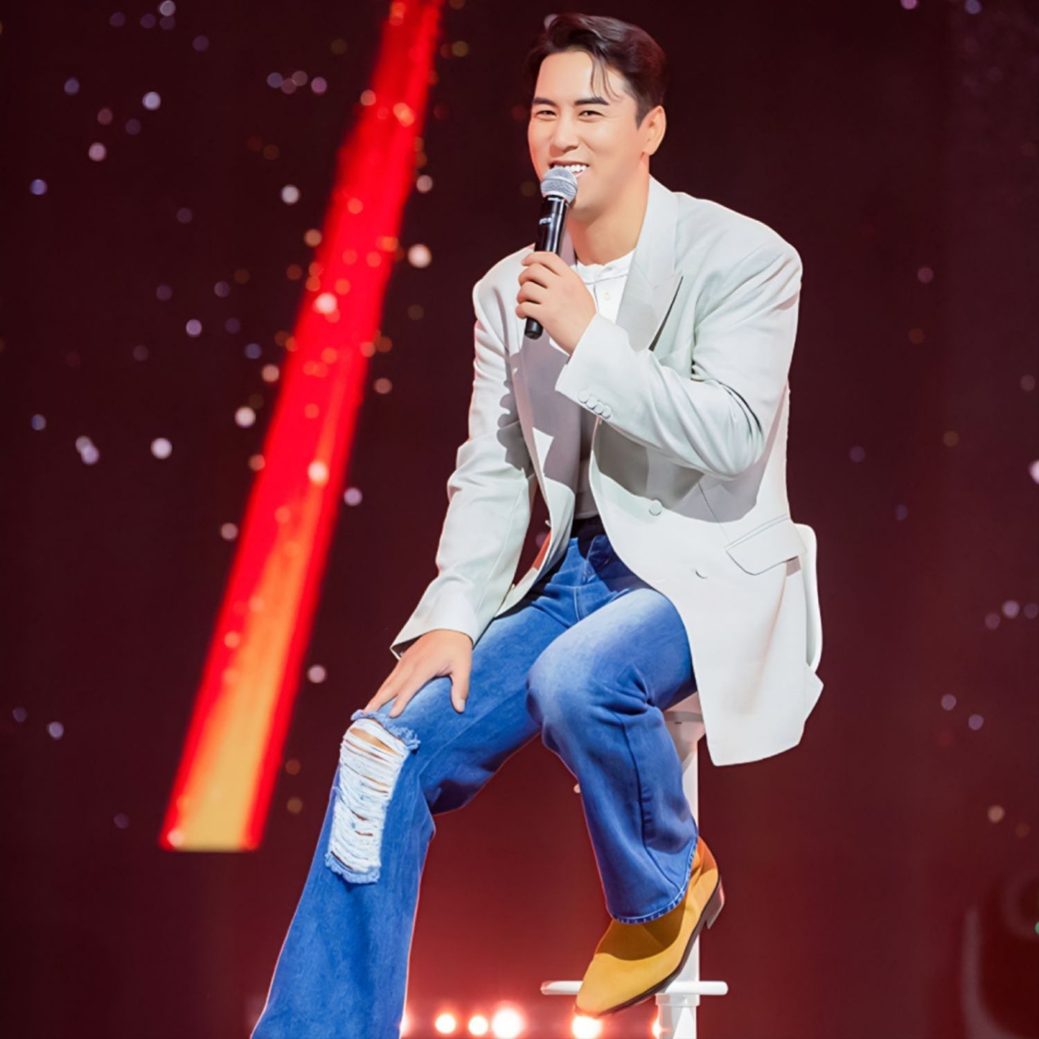 Behind-the-scenes cut of Jang Minho