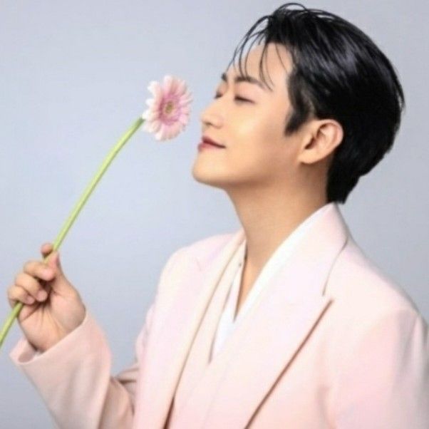 Latest photo of Min Soohyun