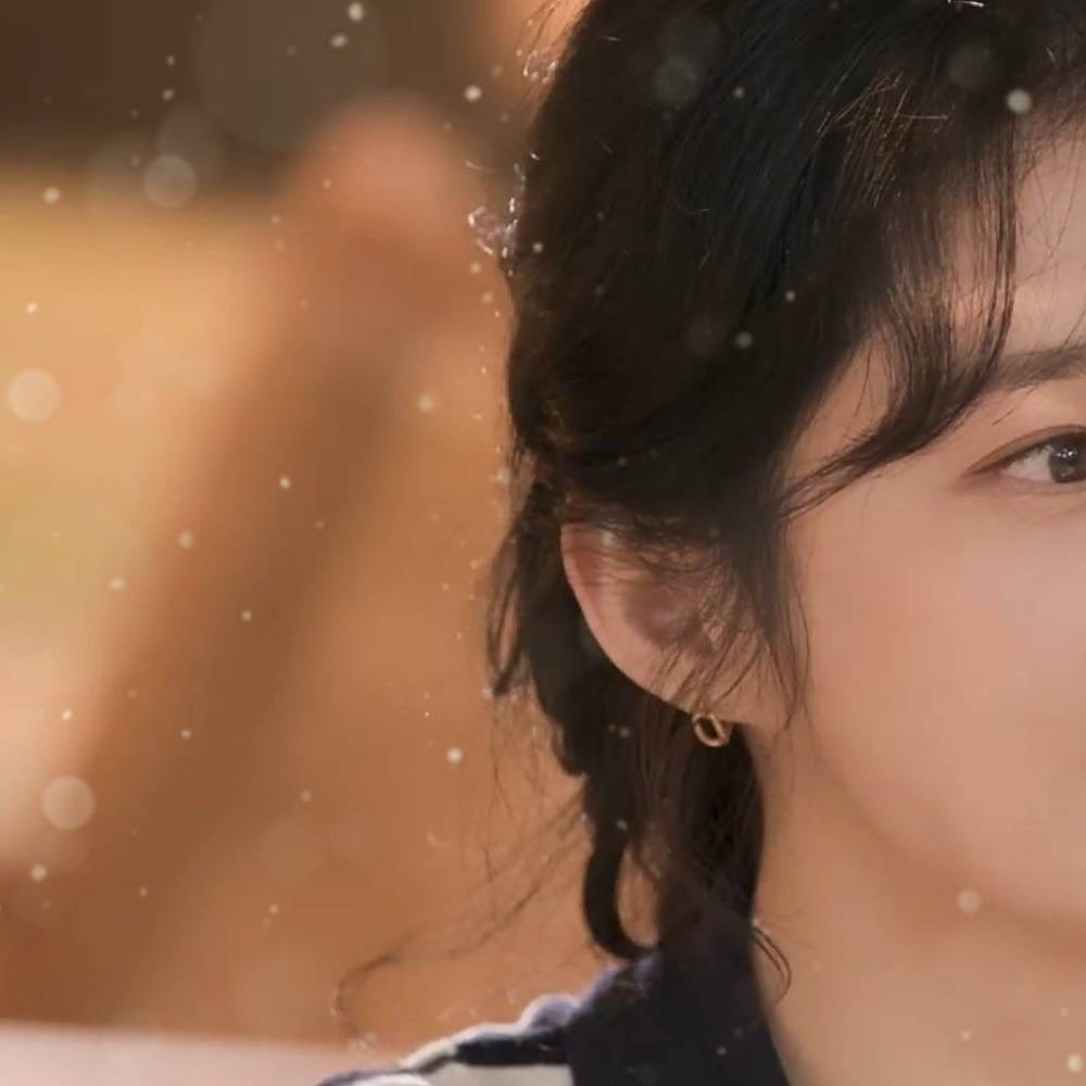 Latest photo of Jang Nara