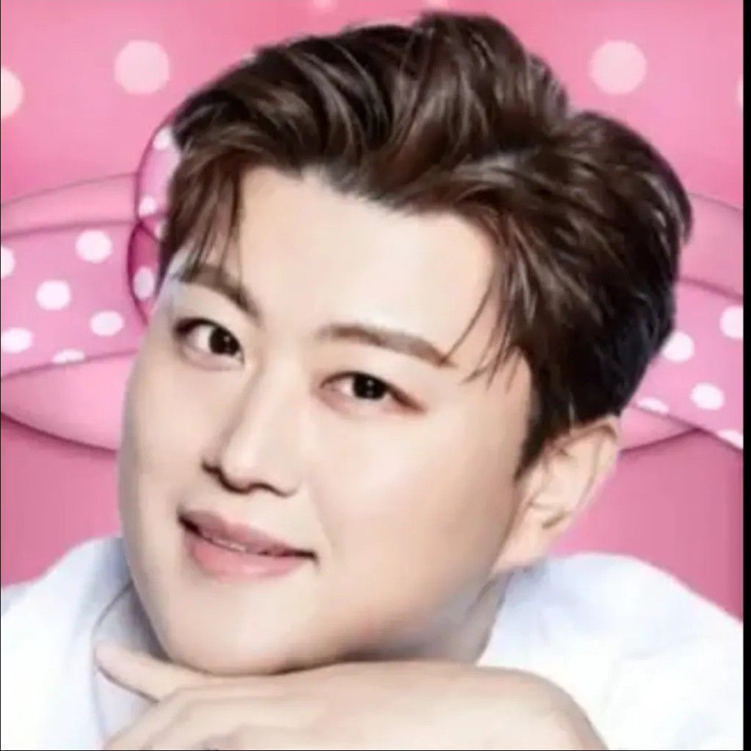 Recent activity shot of Kim Hojoong