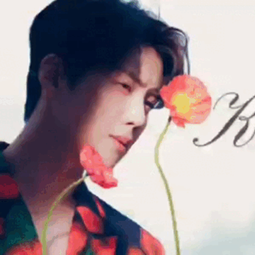 粉絲拍下的金宣虎瞬間