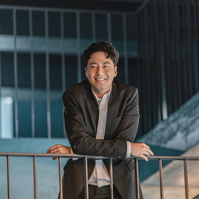 Recent activity shot of Jo Insung