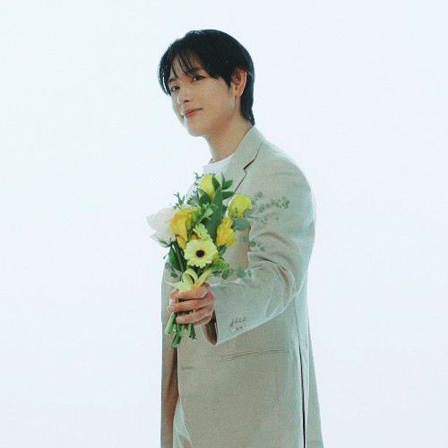 Recent activity shot of Yim Siwan