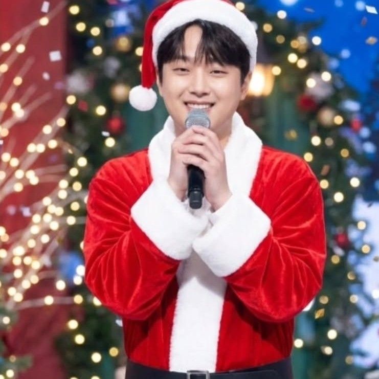 粉絲拍下的李燦元瞬間